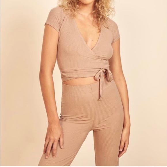 NWT REFORMATION Flora Two Piece Sand - Picture 2 of 3